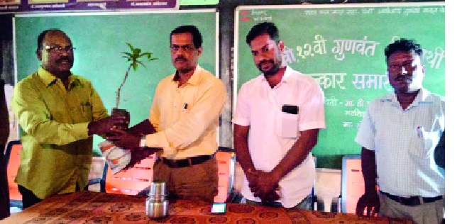 Take education not only for education, but for: - A. Patil | नोकरीसाठी नव्हे, तर ज्ञानासाठी शिक्षण घ्या : - डी. ए. पाटील Take education not only for education, but for: - A. Patil | नोकरीसाठी नव्हे, तर ज्ञानासाठी शिक्षण घ्या : - डी. ए. पाटील