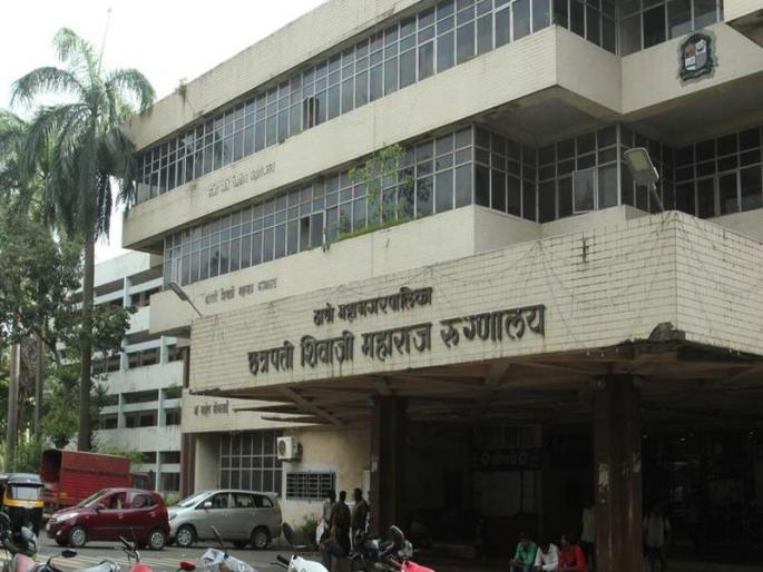 Coronavirus: report corona to medical officer at hospital; An atmosphere of fear among employees | Coronavirus: कळवा रुग्णालयात वैद्यकीय अधिकाऱ्याला कोरोना; कर्मचाऱ्यांत भीतीचे वातावरण Coronavirus: report corona to medical officer at hospital; An atmosphere of fear among employees | Coronavirus: कळवा रुग्णालयात वैद्यकीय अधिकाऱ्याला कोरोना; कर्मचाऱ्यांत भीतीचे वातावरण