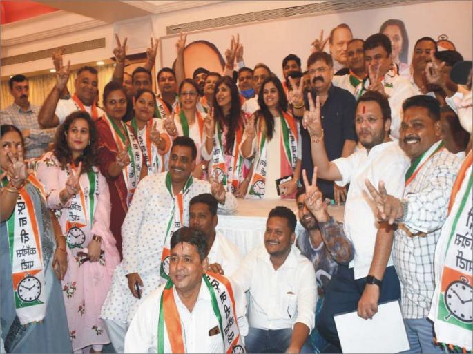 Kalani family in Ulhasnagar not reachable in Sharad Pawar-Ajit Pawar power struggle | शरद पवार-अजित पवार सत्तासंघर्षात उल्हासनगरातील कलानी कुटुंब नॉट रिचेबल Kalani family in Ulhasnagar not reachable in Sharad Pawar-Ajit Pawar power struggle | शरद पवार-अजित पवार सत्तासंघर्षात उल्हासनगरातील कलानी कुटुंब नॉट रिचेबल