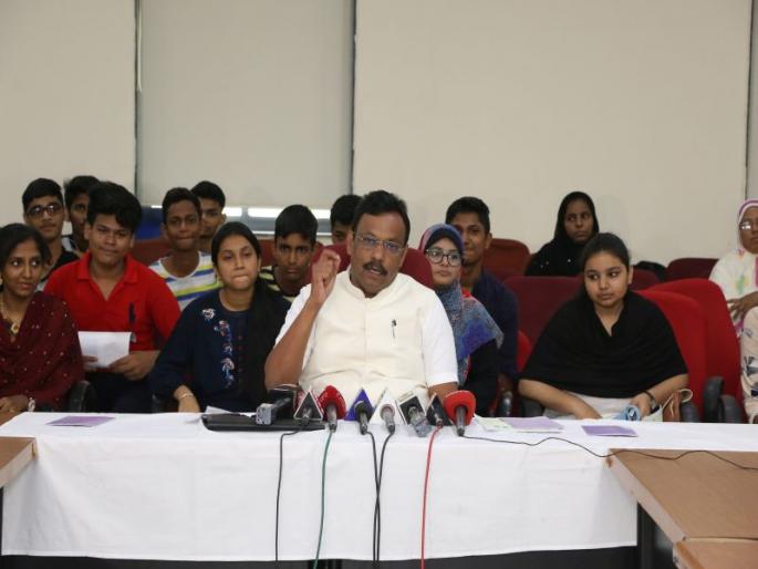 17 lakh 36 thousand 104 students examined, 21 percent students showed interest in commerce | १७ लाख ३६ हजार १०४ विद्यार्थ्यांची कलचाचणी, २१ टक्के विद्यार्थ्यांचा कल वाणिज्य क्षेत्राकडे 17 lakh 36 thousand 104 students examined, 21 percent students showed interest in commerce | १७ लाख ३६ हजार १०४ विद्यार्थ्यांची कलचाचणी, २१ टक्के विद्यार्थ्यांचा कल वाणिज्य क्षेत्राकडे