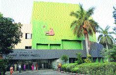 The idea of artists' suggestions in the renovation of 'Kalidas' | ‘कालिदास’च्या नूतनीकरणात कलावंतांच्या सूचनांचा विचार The idea of artists' suggestions in the renovation of 'Kalidas' | ‘कालिदास’च्या नूतनीकरणात कलावंतांच्या सूचनांचा विचार