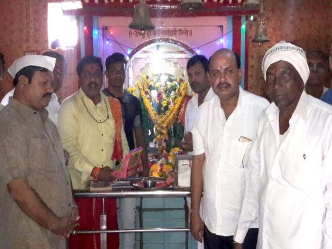 The beginning of the celebration of Mata's Yatra in Taloda | तळोद्यातील कालिका मातेच्या यात्रोत्सवाला सुरूवात