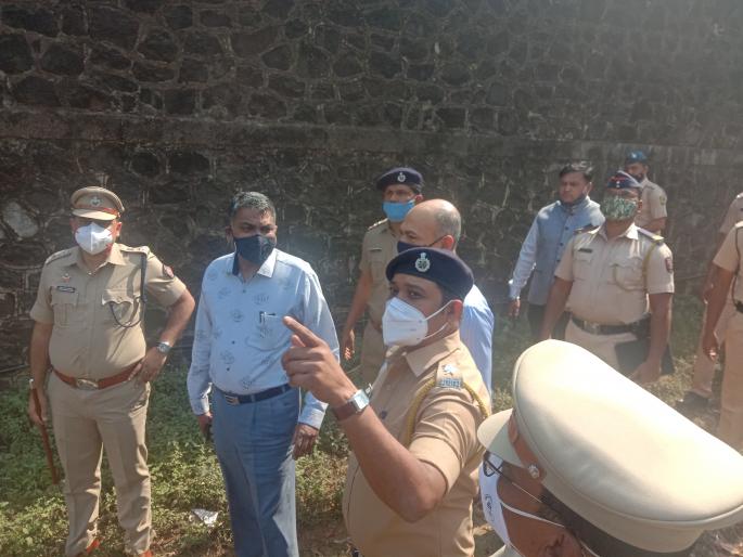 Put the SIM card on the bench outside, then reached the jail! | कळंबा कारागृह : सीमकार्ड बाहेर बाकावर ठेवले, नंतर कारागृहात पोहोचले! Put the SIM card on the bench outside, then reached the jail! | कळंबा कारागृह : सीमकार्ड बाहेर बाकावर ठेवले, नंतर कारागृहात पोहोचले!
