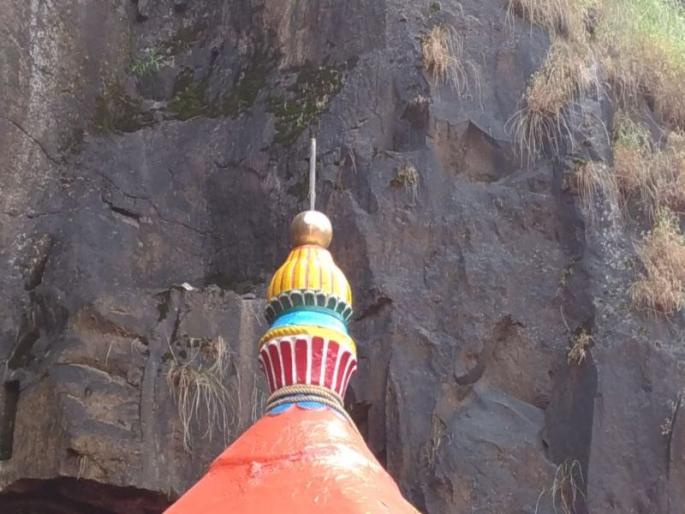 Ekvira stole the gold cloth of the Goddess temple | एकविरा देवीच्या मंदिराचा सोन्याचा कळस चोरीला