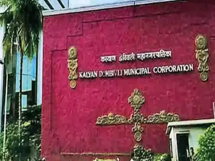 Don't be forced to buy school supplies from a particular store; Orders issued to schools in KDMC | एका विशिष्ट दुकानातूनच शालेय साहित्य खरेदी करण्याची सक्ती नको; केडीएमसीतील शाळांना काढले आदेश Don't be forced to buy school supplies from a particular store; Orders issued to schools in KDMC | एका विशिष्ट दुकानातूनच शालेय साहित्य खरेदी करण्याची सक्ती नको; केडीएमसीतील शाळांना काढले आदेश