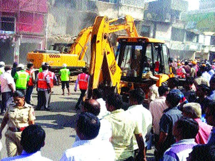 Discussion was completed, now talk about rebuilding | चर्चेचे गुऱ्हाळ पुरे झाले, आता पुनर्बांधणीचे बोला Discussion was completed, now talk about rebuilding | चर्चेचे गुऱ्हाळ पुरे झाले, आता पुनर्बांधणीचे बोला