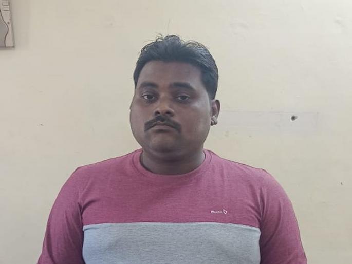 Vishal Gavali who tortured and murdered minor girl arrested in Shegaon, wife who helped in crime also arrested | कल्याणमध्ये अल्पवयीन मुलीची अत्याचार करून हत्या, आरोपीला पत्नीनेही दिली साथ,दोघेही अटकेत Vishal Gavali who tortured and murdered minor girl arrested in Shegaon, wife who helped in crime also arrested | कल्याणमध्ये अल्पवयीन मुलीची अत्याचार करून हत्या, आरोपीला पत्नीनेही दिली साथ,दोघेही अटकेत