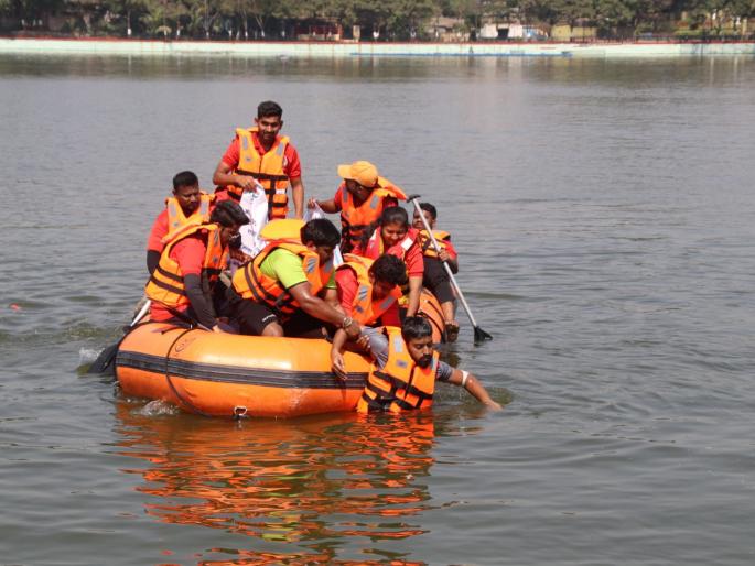 disaster management training in kalyan kala talav | कल्याणच्या काळा तलावात आपत्ती व्यवस्थापनाचे धडे