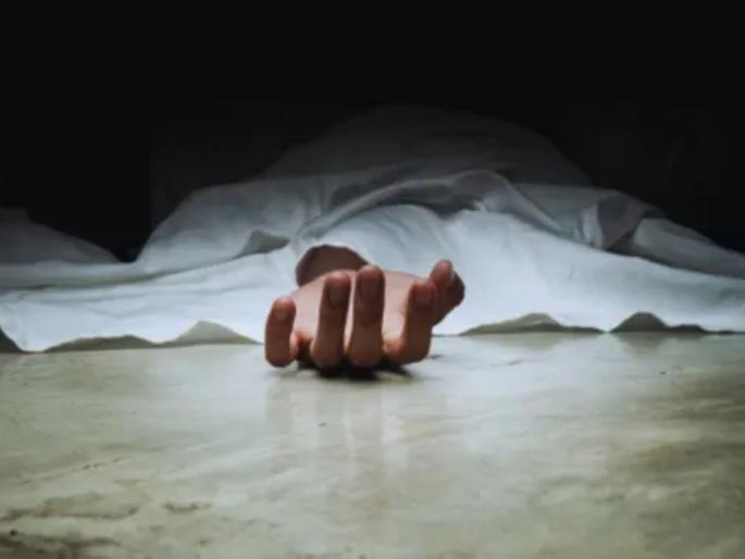 Kalyan Auto rickshaw driver ends life due to moneylenders harassment in Mohane | कर्जदाराकडून माझा खूप छळ होतोय; रिक्षाचालकाच्या आत्महत्येने कल्याणमध्ये खळबळ Kalyan Auto rickshaw driver ends life due to moneylenders harassment in Mohane | कर्जदाराकडून माझा खूप छळ होतोय; रिक्षाचालकाच्या आत्महत्येने कल्याणमध्ये खळबळ