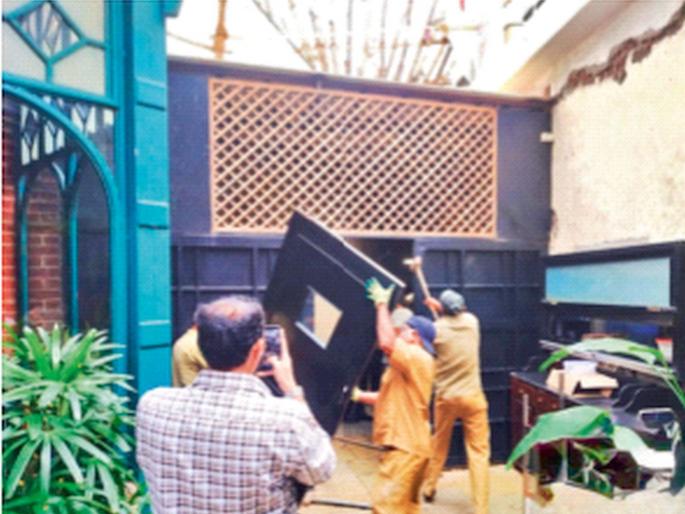 Garment shop license, bar, wine shop opens Misconduct in 'Kamala Mill'; Official construction is being challenged, license cancelled | परवाना गारमेंट शॉपचा, सुरू होते बार, वाइन शॉप! ‘कमला मिल’मध्ये गैरप्रकार; अधिकृत बांधकामावर टाच, परवाना रद्द