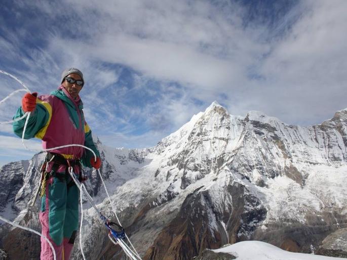 Mountaineer Kami Rita Sherpa climbs Mount Everest for 23rd time | लयभारी! २३ वेळा एव्हरेस्ट सर करणारी एकमेव व्यक्ती, मोडला स्वत:चाच रेकॉर्ड! Mountaineer Kami Rita Sherpa climbs Mount Everest for 23rd time | लयभारी! २३ वेळा एव्हरेस्ट सर करणारी एकमेव व्यक्ती, मोडला स्वत:चाच रेकॉर्ड!