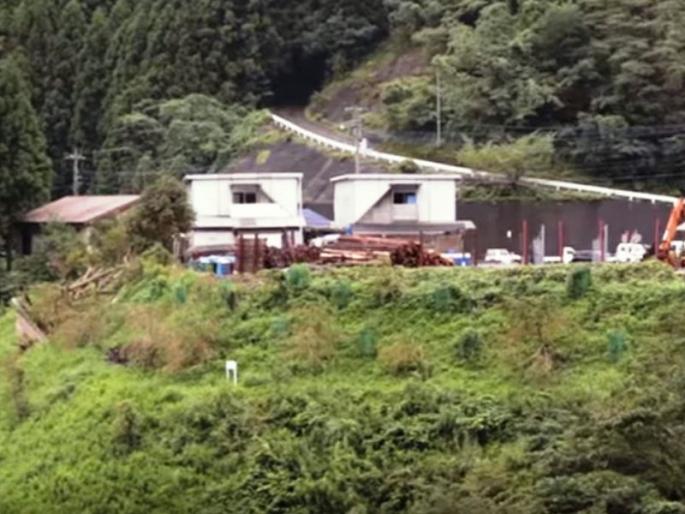 Kamikatsu small town from Japan that produces no trash | एक असं शहर जिथे लोकांकडे फेकण्यासाठी कचराच नाही! Kamikatsu small town from Japan that produces no trash | एक असं शहर जिथे लोकांकडे फेकण्यासाठी कचराच नाही!