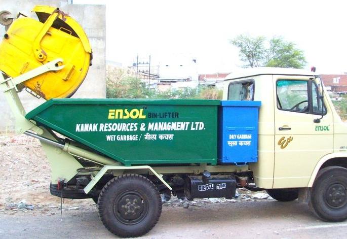 Nagpur Municipal Corporation initiate action Kanak on right ways | नागपूर मनपाने मुसक्या आवळताच कनक वठणीवर Nagpur Municipal Corporation initiate action Kanak on right ways | नागपूर मनपाने मुसक्या आवळताच कनक वठणीवर