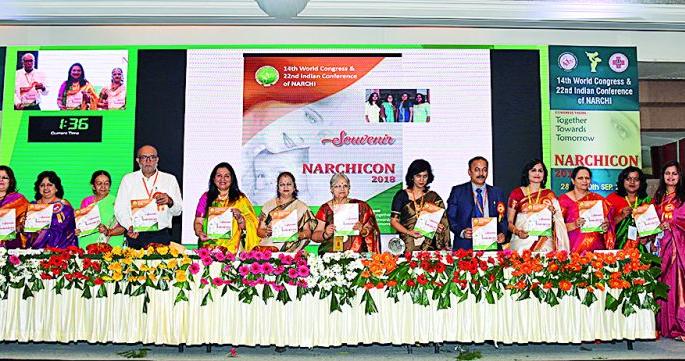 Dialogues between doctors and patients will be harmony: Kanchan Gadkari | डॉक्टर-रुग्णांमधील संवाद हा सुसंवाद हवा : कांचन गडकरी Dialogues between doctors and patients will be harmony: Kanchan Gadkari | डॉक्टर-रुग्णांमधील संवाद हा सुसंवाद हवा : कांचन गडकरी