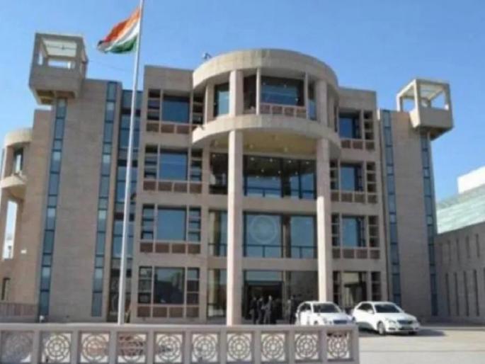 Taliban threat rises in Afghanistan, 50 Indian diplomats and staff leaves embassy | Afghanistan: तालिबानचा धोका वाढला, 50 इंडियन डिप्लोमेट्स आणि कर्मचाऱ्यांना सुरक्षित बाहेर काढले Taliban threat rises in Afghanistan, 50 Indian diplomats and staff leaves embassy | Afghanistan: तालिबानचा धोका वाढला, 50 इंडियन डिप्लोमेट्स आणि कर्मचाऱ्यांना सुरक्षित बाहेर काढले