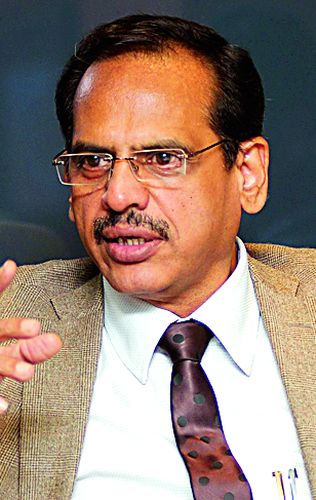 Nagpur Vice-Chancellor likely to get extension: Decision likely on Monday | नागपूरच्या कुलगुरूंना मुदतवाढ मिळण्याची शक्यता : सोमवारी निर्णयाची शक्यता Nagpur Vice-Chancellor likely to get extension: Decision likely on Monday | नागपूरच्या कुलगुरूंना मुदतवाढ मिळण्याची शक्यता : सोमवारी निर्णयाची शक्यता