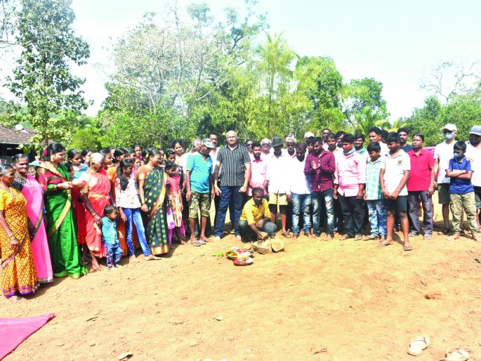 A bridge will be built in Chafekhol village | चाफेखोल गावकरवाडीत लोकवर्गणीतून साकारणार पूल A bridge will be built in Chafekhol village | चाफेखोल गावकरवाडीत लोकवर्गणीतून साकारणार पूल