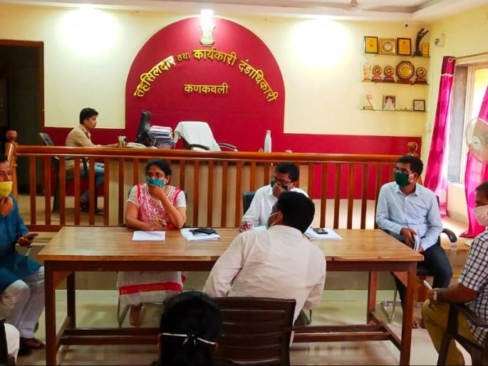 CoronaVirus Lockdown: Don't leave Red Zone people in the village; Demand with the prefect | CoronaVirus Lockdown :रेड झोन मधून येणाऱ्या लोकांना गावात सोडून नका ; प्रांताधिकाऱ्यांशी मागणी CoronaVirus Lockdown: Don't leave Red Zone people in the village; Demand with the prefect | CoronaVirus Lockdown :रेड झोन मधून येणाऱ्या लोकांना गावात सोडून नका ; प्रांताधिकाऱ्यांशी मागणी