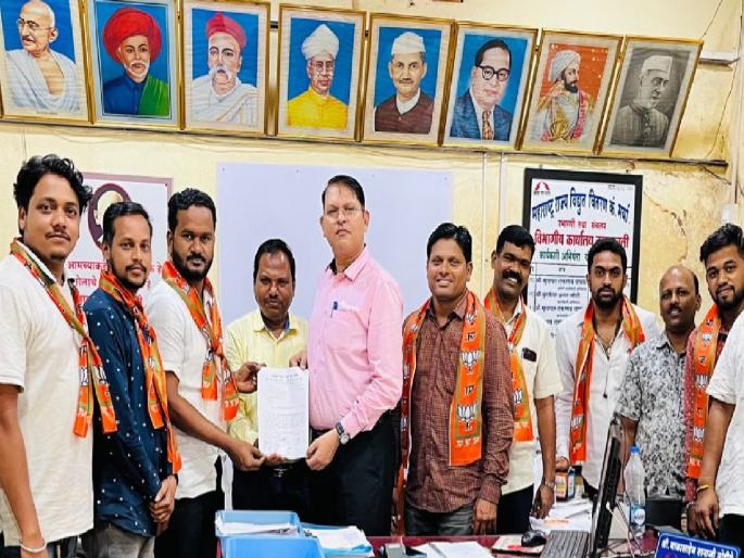 Closing of streetlights in Kankavali, BJP Yuva Morcha warned to lock the office | कणकवलीत पथदिपांच्या जोडण्या बंद, भाजप युवा मोर्चाने कार्यालयाला टाळे ठोकण्याचा दिला इशारा Closing of streetlights in Kankavali, BJP Yuva Morcha warned to lock the office | कणकवलीत पथदिपांच्या जोडण्या बंद, भाजप युवा मोर्चाने कार्यालयाला टाळे ठोकण्याचा दिला इशारा