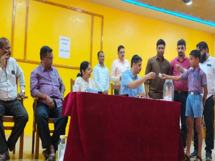 Reservation of 64 Gram Panchayats in Kankavali Taluka announced | Sindhudurga: कणकवली तालुक्यातील ६४ ग्रामपंचायतींचे आरक्षण जाहीर, सरपंच पदासाठी इच्छुकांच्या अपेक्षांवर पाणी Reservation of 64 Gram Panchayats in Kankavali Taluka announced | Sindhudurga: कणकवली तालुक्यातील ६४ ग्रामपंचायतींचे आरक्षण जाहीर, सरपंच पदासाठी इच्छुकांच्या अपेक्षांवर पाणी