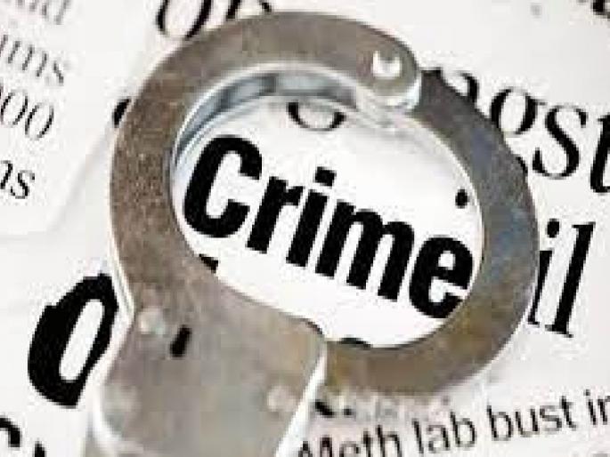 LCB raid in Kankavli, Two ganja sellers arrested | कणकवलीत एलसीबीच्या पथकाची धाड; गांजा विक्रेत्या दोघांना घेतले ताब्यात; एकजण पसार LCB raid in Kankavli, Two ganja sellers arrested | कणकवलीत एलसीबीच्या पथकाची धाड; गांजा विक्रेत्या दोघांना घेतले ताब्यात; एकजण पसार