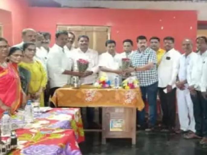Prakash Sawant elected unopposed as President of Kankavali Taluka Buying and Selling Association | कणकवली तालुका खरेदी-विक्री संघाच्या अध्यक्षपदी प्रकाश सावंतांची बिनविरोध निवड  Prakash Sawant elected unopposed as President of Kankavali Taluka Buying and Selling Association | कणकवली तालुका खरेदी-विक्री संघाच्या अध्यक्षपदी प्रकाश सावंतांची बिनविरोध निवड