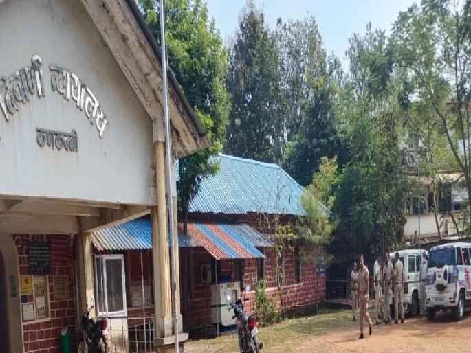 Shiv Sainik Santosh Parab Attack All the five accused were remanded in judicial custody | शिवसैनिक संतोष परब खुनी हल्लाप्रकरण : 'त्या' पाचही आरोपींना न्यायालयीन कोठडी Shiv Sainik Santosh Parab Attack All the five accused were remanded in judicial custody | शिवसैनिक संतोष परब खुनी हल्लाप्रकरण : 'त्या' पाचही आरोपींना न्यायालयीन कोठडी