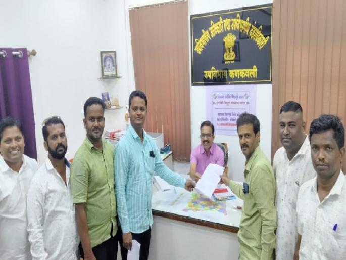 some voters in Kankavali taluka were deprived of voting In the Lok Sabha elections, the BJP delegation drew attention | लोकसभा निवडणुकीत कणकवली तालुक्यातील काही मतदार मतदानापासून वंचित, भाजपा शिष्टमंडळाने वेधले लक्ष some voters in Kankavali taluka were deprived of voting In the Lok Sabha elections, the BJP delegation drew attention | लोकसभा निवडणुकीत कणकवली तालुक्यातील काही मतदार मतदानापासून वंचित, भाजपा शिष्टमंडळाने वेधले लक्ष