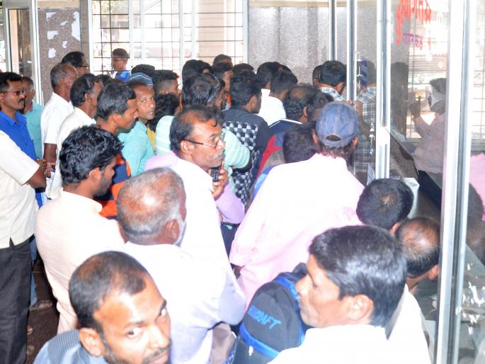 Sindhudurg: Challenges for the post of municipal corporator of Kankavali, clear picture of elections in Nagar Panchayat | सिंधुदुर्ग : कणकवली नगराध्यक्ष पदासाठी चौरंगी लढत, नगरपंचायत निवडणुकीचे चित्र स्पष्ट Sindhudurg: Challenges for the post of municipal corporator of Kankavali, clear picture of elections in Nagar Panchayat | सिंधुदुर्ग : कणकवली नगराध्यक्ष पदासाठी चौरंगी लढत, नगरपंचायत निवडणुकीचे चित्र स्पष्ट