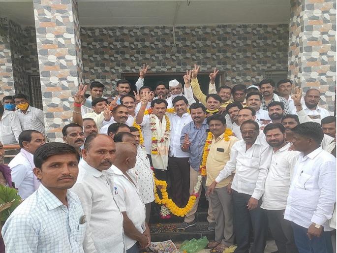 BJP's Sunil Nikam unopposed as Deputy Chairman of Kannada Panchayat Samiti | कन्नड पंचायत समितीच्या उपसभापतीपदी भाजपचे सुनिल निकम बिनविरोध BJP's Sunil Nikam unopposed as Deputy Chairman of Kannada Panchayat Samiti | कन्नड पंचायत समितीच्या उपसभापतीपदी भाजपचे सुनिल निकम बिनविरोध