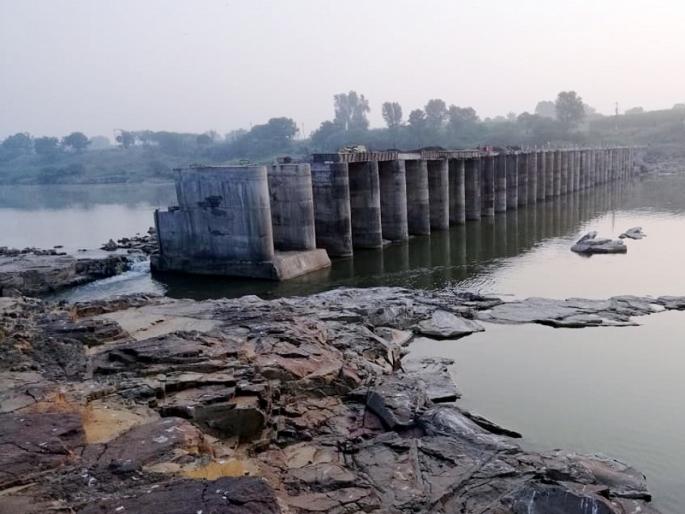 The struggle of the villagers for the Kantheshwar dam; Improved price increases from time to time | कंठेश्वर बंधाऱ्यासाठी गावकऱ्यांचा संघर्ष; वेळोवेळी सुधारित किंमती वाढूनही होईना काम