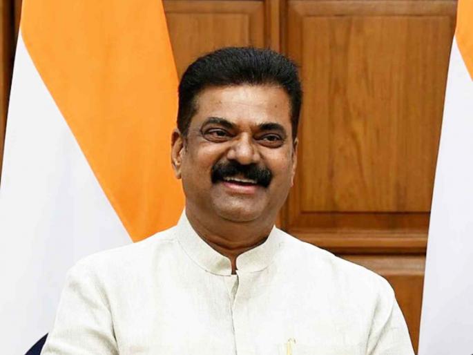 See yourself do not distribute my party tickets says BJP Kapil Patil to MP Balyamama Mhatre | "तुझ्या पक्षाचे बघ, माझ्या पक्षाची तिकीटे वाटू नको"; कपिल पाटील यांचा बाळ्यामामांना सल्ला See yourself do not distribute my party tickets says BJP Kapil Patil to MP Balyamama Mhatre | "तुझ्या पक्षाचे बघ, माझ्या पक्षाची तिकीटे वाटू नको"; कपिल पाटील यांचा बाळ्यामामांना सल्ला