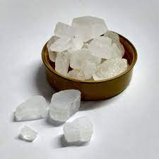 Camphor is a great remedy for many facial problems! How is it | चेहऱ्यावर काळे डाग पडलेत? कापूर लावा, कापूराचे हे फायदे माहितीच नसतात..