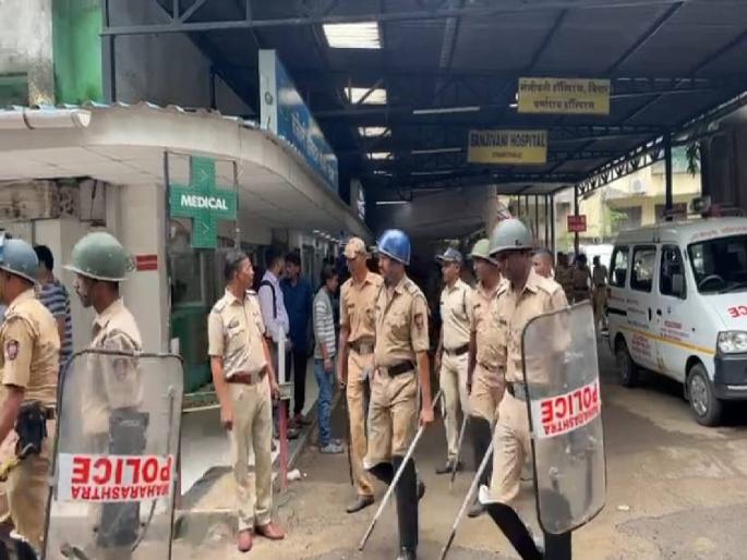 Police raid Ganeshotsav Mandal in Virar A 19-year-old youth died of a heart attack while running | विरारमध्ये गणेशोत्सव मंडळावर पोलिसांचा छापा; पळताना १९ वर्षीय तरुणाचा हृदयविकाराच्या झटक्याने मृत्यू Police raid Ganeshotsav Mandal in Virar A 19-year-old youth died of a heart attack while running | विरारमध्ये गणेशोत्सव मंडळावर पोलिसांचा छापा; पळताना १९ वर्षीय तरुणाचा हृदयविकाराच्या झटक्याने मृत्यू