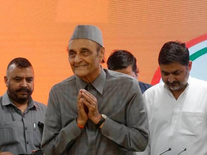 after ghulam nabi azad congress leader karan singh rebellion jammu kashmir rahul gandhi narendra modi | गुलाम नबी यांच्यानंतर कर्ण सिंगही होणार ‘आझाद’? म्हणाले, “माझा कोणताही संबंध नाही” after ghulam nabi azad congress leader karan singh rebellion jammu kashmir rahul gandhi narendra modi | गुलाम नबी यांच्यानंतर कर्ण सिंगही होणार ‘आझाद’? म्हणाले, “माझा कोणताही संबंध नाही”