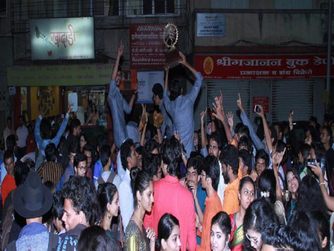 purushottam karandak competition start in august | Purushottam Karandak: ‘अरे आव्वाज कुणाचा“च्या आरोळ्यांनी भरत नाट्यमंदिर दुमदुमणार purushottam karandak competition start in august | Purushottam Karandak: ‘अरे आव्वाज कुणाचा“च्या आरोळ्यांनी भरत नाट्यमंदिर दुमदुमणार
