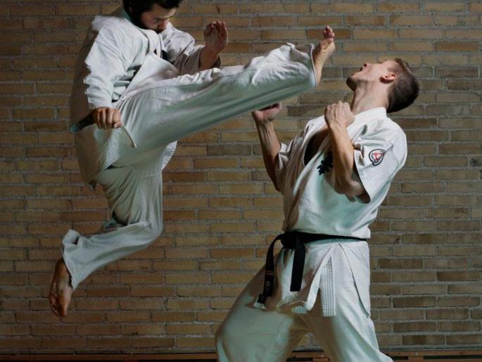 Don't tell dreams, how big the problems are, tell the problems, how big the dreams are ...! | स्वप्नांना सांगू नका, अडचणी किती मोठ्या आहेत, अडचणींना सांगा, स्वप्न किती मोठी आहेत...! Don't tell dreams, how big the problems are, tell the problems, how big the dreams are ...! | स्वप्नांना सांगू नका, अडचणी किती मोठ्या आहेत, अडचणींना सांगा, स्वप्न किती मोठी आहेत...!