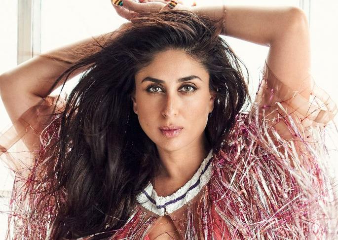 kareena kapoor was not ready to romance abhishek bachchan in refugee | ‘रिफ्युजी’मध्ये अभिषेक बच्चनसोबत रोमॅन्टिक सीन करण्यास करिना कपूर नव्हती तयार, हे होते कारण!! kareena kapoor was not ready to romance abhishek bachchan in refugee | ‘रिफ्युजी’मध्ये अभिषेक बच्चनसोबत रोमॅन्टिक सीन करण्यास करिना कपूर नव्हती तयार, हे होते कारण!!