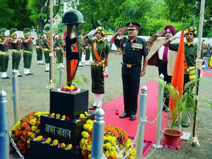 Well being of country keep before like a soldier : Rajesh Kundra | सैन्याप्रमाणे देशहित समोर ठेवा : राजेश कुंद्रा Well being of country keep before like a soldier : Rajesh Kundra | सैन्याप्रमाणे देशहित समोर ठेवा : राजेश कुंद्रा