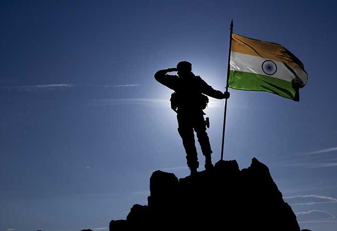 It was necessary to control the emotions when the soldiers were injured ..! | सैनिक जखमी होताना भावनांवर नियंत्रण ठेवणे गरजेचे होते..! It was necessary to control the emotions when the soldiers were injured ..! | सैनिक जखमी होताना भावनांवर नियंत्रण ठेवणे गरजेचे होते..!