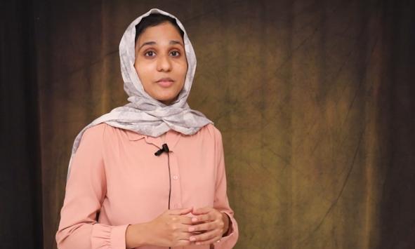 father sold plot and made Karishma Inamdar to astronaut; Now she has taken an 'admirable' step for the youth of the country | स्वतःचा प्लॉट विकून वडिलांनी तिला अंतराळ शास्रज्ञ बनवलं; आता देशातील तरुणांसाठी तिने 'कौतुकास्पद' पाऊल उचललं father sold plot and made Karishma Inamdar to astronaut; Now she has taken an 'admirable' step for the youth of the country | स्वतःचा प्लॉट विकून वडिलांनी तिला अंतराळ शास्रज्ञ बनवलं; आता देशातील तरुणांसाठी तिने 'कौतुकास्पद' पाऊल उचललं