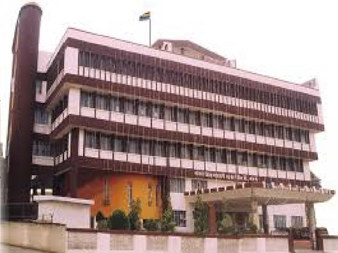 28 crores outstanding of loans given to employees, Special campaign for recovery from Sangli District Bank | नोकरदारांना दिलेल्या कर्जाची २८ कोटी थकबाकी, सांगली जिल्हा बँकेकडून वसुलीसाठी विशेष मोहीम 28 crores outstanding of loans given to employees, Special campaign for recovery from Sangli District Bank | नोकरदारांना दिलेल्या कर्जाची २८ कोटी थकबाकी, सांगली जिल्हा बँकेकडून वसुलीसाठी विशेष मोहीम