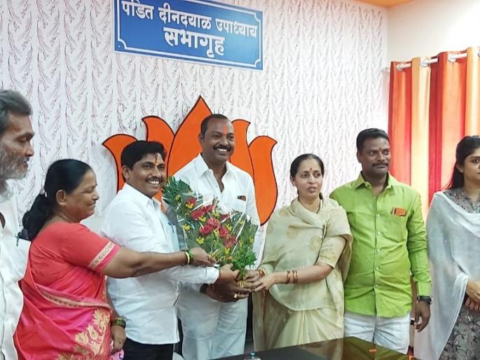Srinivas appointed as the Municipal Auditor General of Solapur | सोलापूर महानगरपालिकेच्या सभागृहनेतेपदी श्रीनिवास करली Srinivas appointed as the Municipal Auditor General of Solapur | सोलापूर महानगरपालिकेच्या सभागृहनेतेपदी श्रीनिवास करली