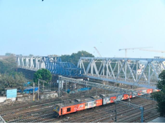 Waiting for the megablock for the Karnak Bridge! | कर्नाक पुलासाठी मेगाब्लॉकची प्रतीक्षा! Waiting for the megablock for the Karnak Bridge! | कर्नाक पुलासाठी मेगाब्लॉकची प्रतीक्षा!