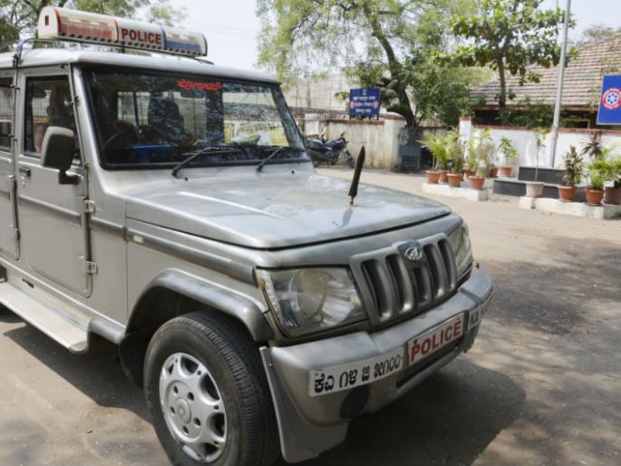 The change of power in Maharashtra strengthened the frontier | महाराष्ट्रातील सत्ता बदलामुळे सीमालढ्याला बळ The change of power in Maharashtra strengthened the frontier | महाराष्ट्रातील सत्ता बदलामुळे सीमालढ्याला बळ