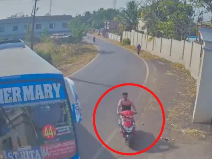Narrow Escape For Karnataka Biker As Bus Takes A Turn | थरार! बसचा अचानक यू टर्न; भरधाव वेगानं येणाऱ्या दुचाकीस्वाराचं नियंत्रण सुटलं अन् मग... Narrow Escape For Karnataka Biker As Bus Takes A Turn | थरार! बसचा अचानक यू टर्न; भरधाव वेगानं येणाऱ्या दुचाकीस्वाराचं नियंत्रण सुटलं अन् मग...