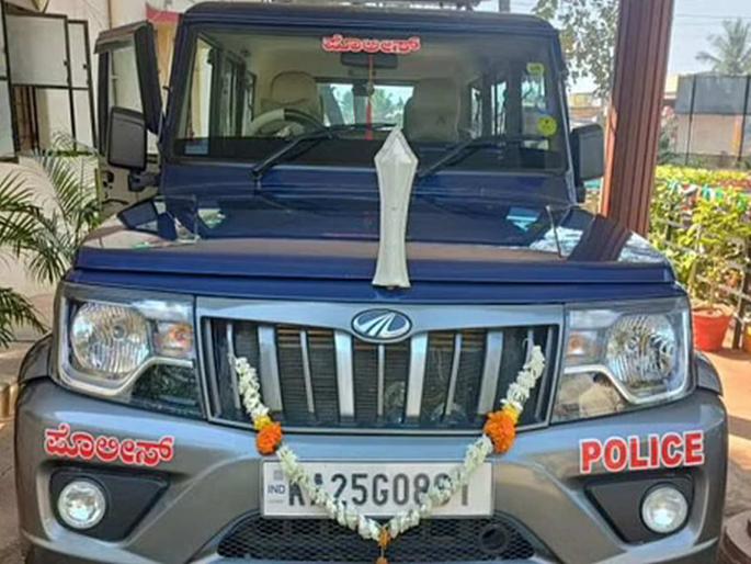 Took a police jeep and fled for 100 km; Because the police hit him on the head | पोलिसांची जीप चोरुन 'तो' १०० किमी पळाला; कारण समजताच पोलिसांनी डोक्यावर हात मारला Took a police jeep and fled for 100 km; Because the police hit him on the head | पोलिसांची जीप चोरुन 'तो' १०० किमी पळाला; कारण समजताच पोलिसांनी डोक्यावर हात मारला