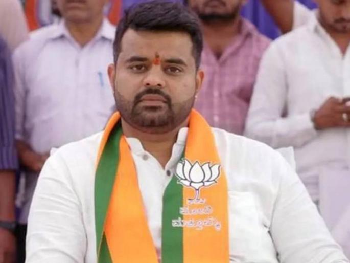 New twist in Prajwal Revanna case SIT threatens to implicate women in prostitution case? JDS leader claimed | प्रज्वल रेवण्णा प्रकरणात नवा ट्विस्ट! एसआयटी महिलांना वेश्याव्यवसाय प्रकरणात अडकवण्याची धमकी देते? जेडीएसने दावा केला New twist in Prajwal Revanna case SIT threatens to implicate women in prostitution case? JDS leader claimed | प्रज्वल रेवण्णा प्रकरणात नवा ट्विस्ट! एसआयटी महिलांना वेश्याव्यवसाय प्रकरणात अडकवण्याची धमकी देते? जेडीएसने दावा केला