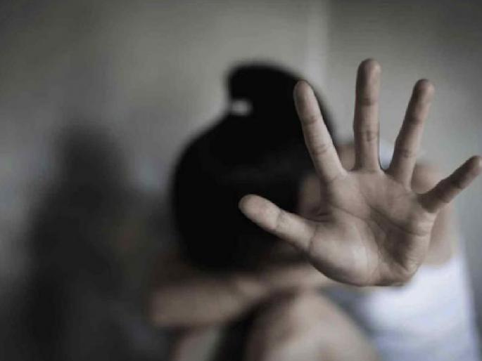 Father sexually assaulted 13 year old girl in Kolhapur | Kolhapur Crime: संतापजनक! बापानेच केला १३ वर्षीय मुलीवर लैंगिक अत्याचार  Father sexually assaulted 13 year old girl in Kolhapur | Kolhapur Crime: संतापजनक! बापानेच केला १३ वर्षीय मुलीवर लैंगिक अत्याचार