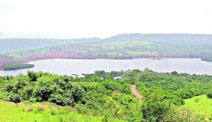 After 3 years, Kas gets water! | गावकऱ्यांची भटकंती थांबणार- कासला १३३ वर्षांनंतर ‘कास’चं पाणी ! सातारा पालिकेत ठराव मंजूर After 3 years, Kas gets water! | गावकऱ्यांची भटकंती थांबणार- कासला १३३ वर्षांनंतर ‘कास’चं पाणी ! सातारा पालिकेत ठराव मंजूर